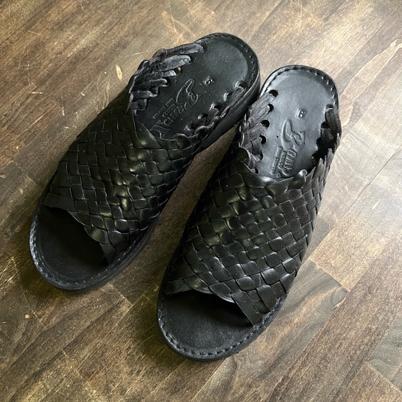 Brand X Huaraches Black Leather Sandals - Picture 1 of 7